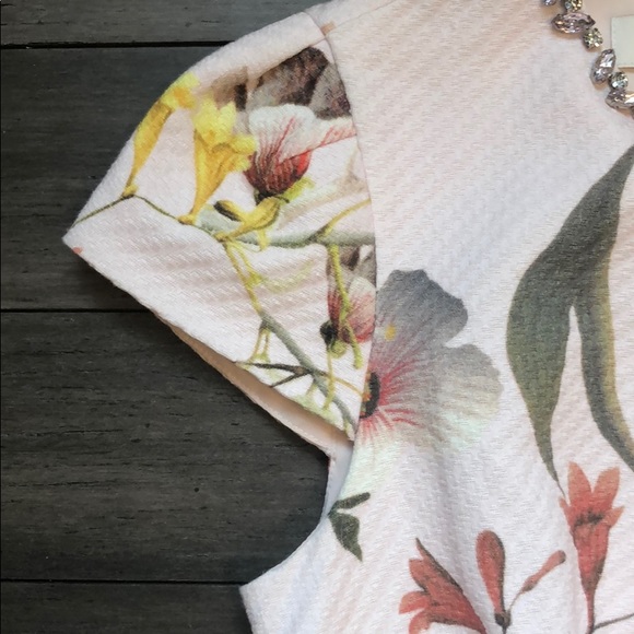 NWT Ted Baker embellished botanical bloom top - Picture 4 of 14